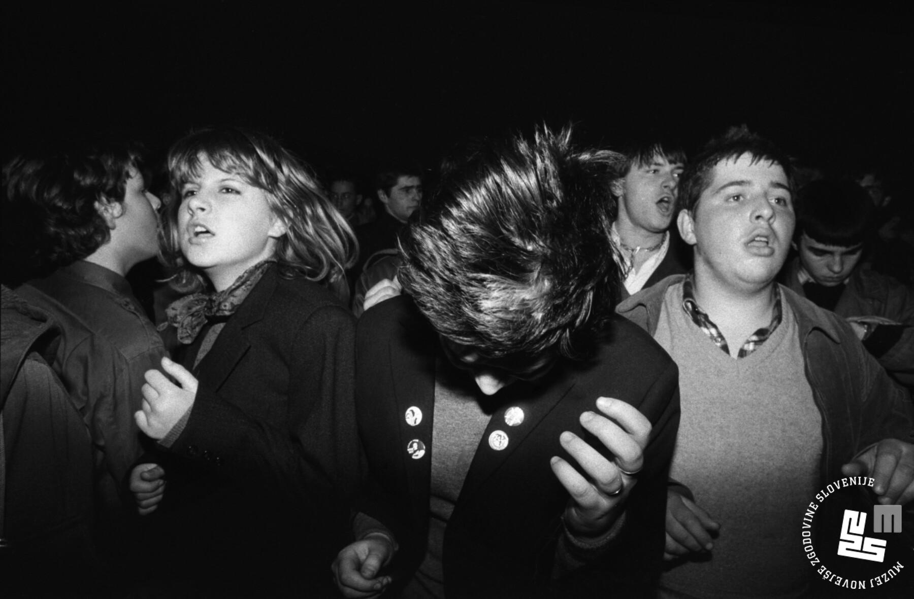 Občinstvo na Koncertu Solidarnosti, februar 1982